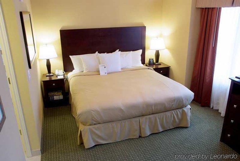 Hotel Homewood By Hilton Near The Galleria 3*